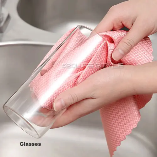 Fish-scales-cloth-5.webp